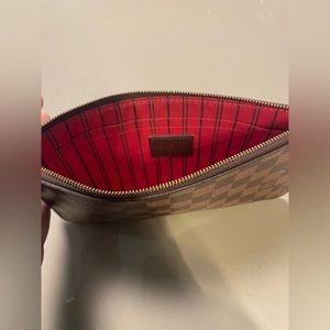 Small Louis Vuitton purse